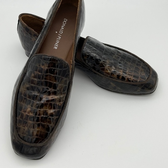 Donald J Pliner Helene 2 Brown Crocodile Embossed Loafer; Size 7.5N; EUC - Picture 2 of 10